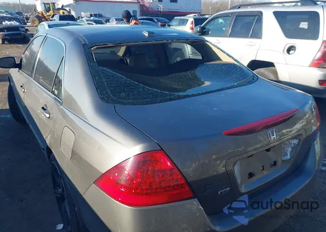 2007 Honda Accord 3.0 Ex z USA, uszkodzony, nr VIN 1HGCM66547A060327